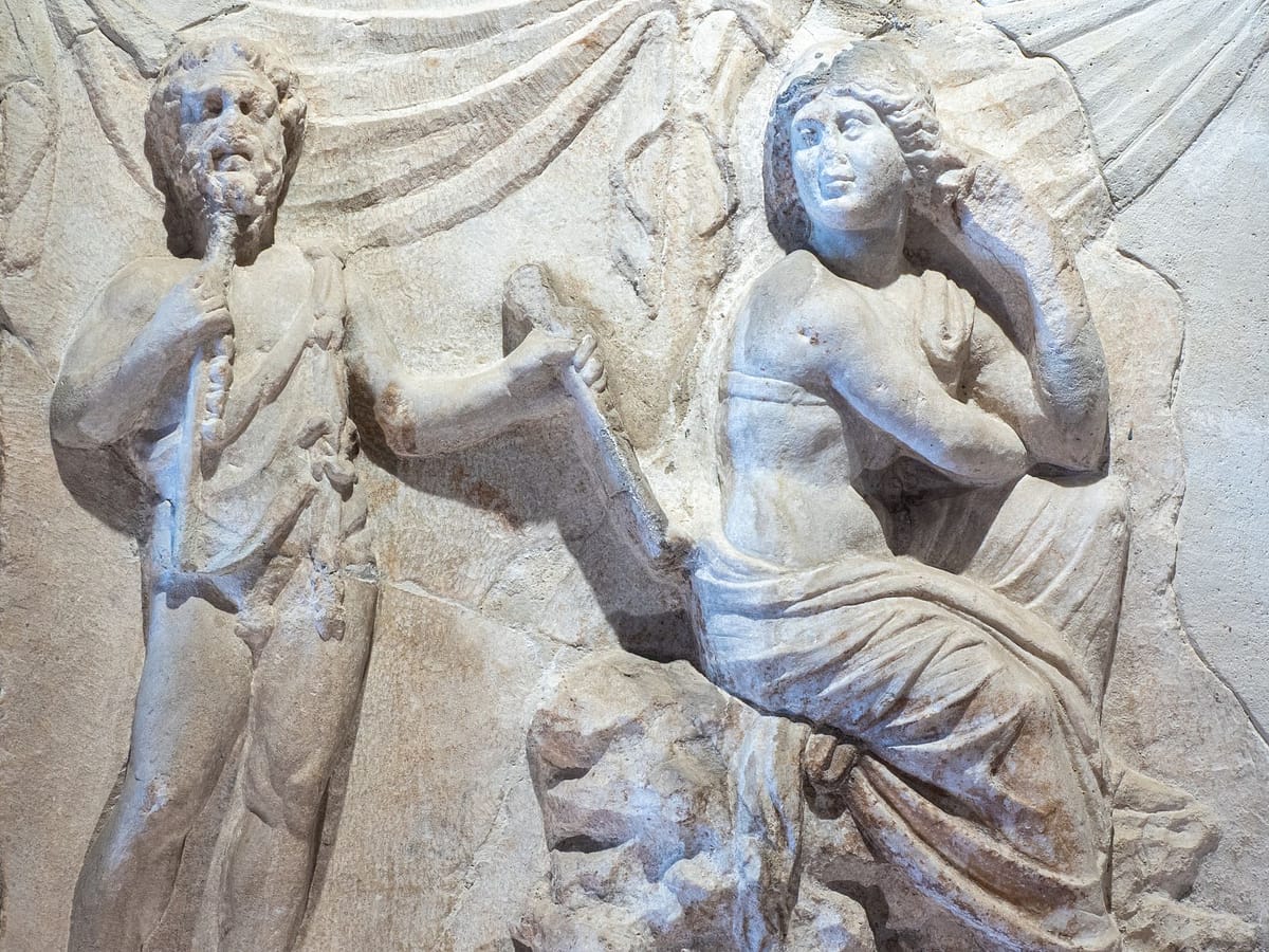 Sarcofag roman intact descoperit